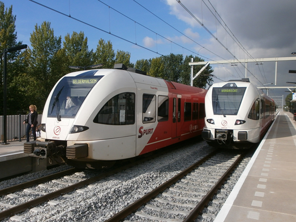 Twee treinen naast elkaar